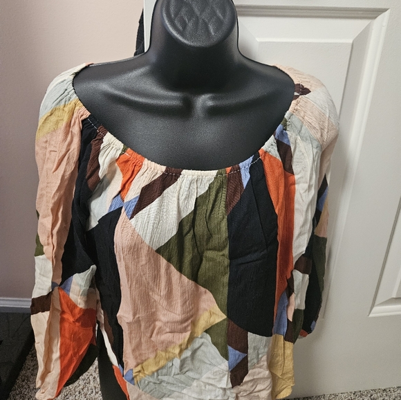 Billabong Multicolor Geometric Off The Shoulder Top - Picture 2 of 11